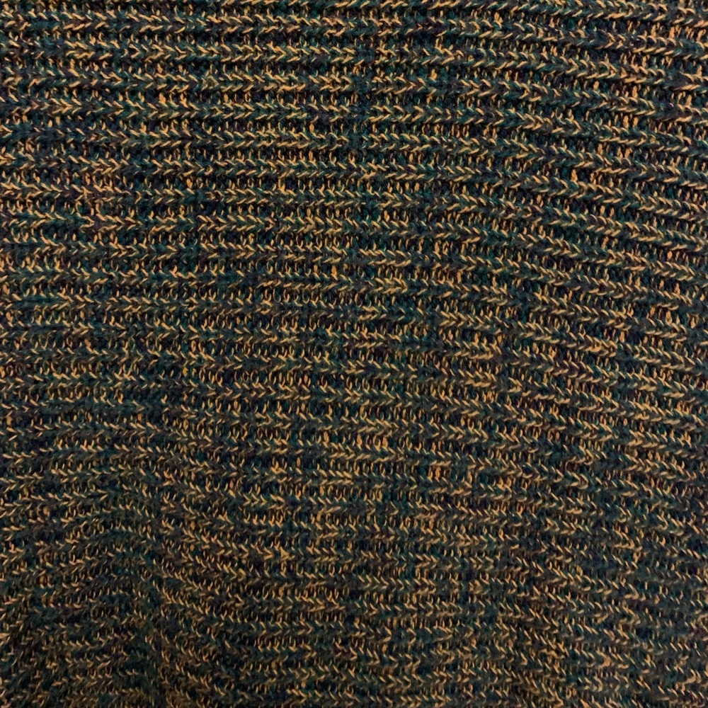Bcbg generation hi lo sweater, longer in the back